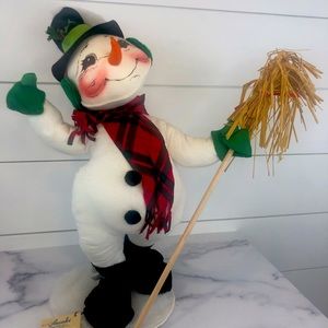Vintage 1995 Annalee 18” Snowman with Broom